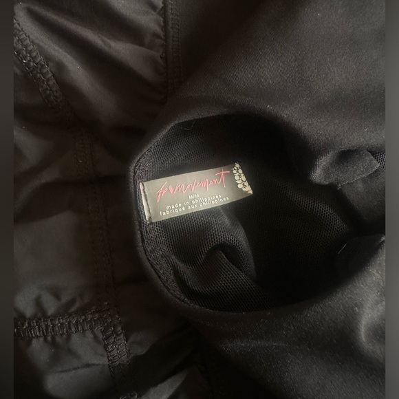 FREE PEOPLE !!! MEDIUM WORKOUT ROMPER BLACK - Picture 4 of 5